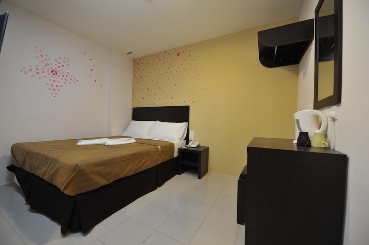 Your Hotel Кланг Экстерьер фото